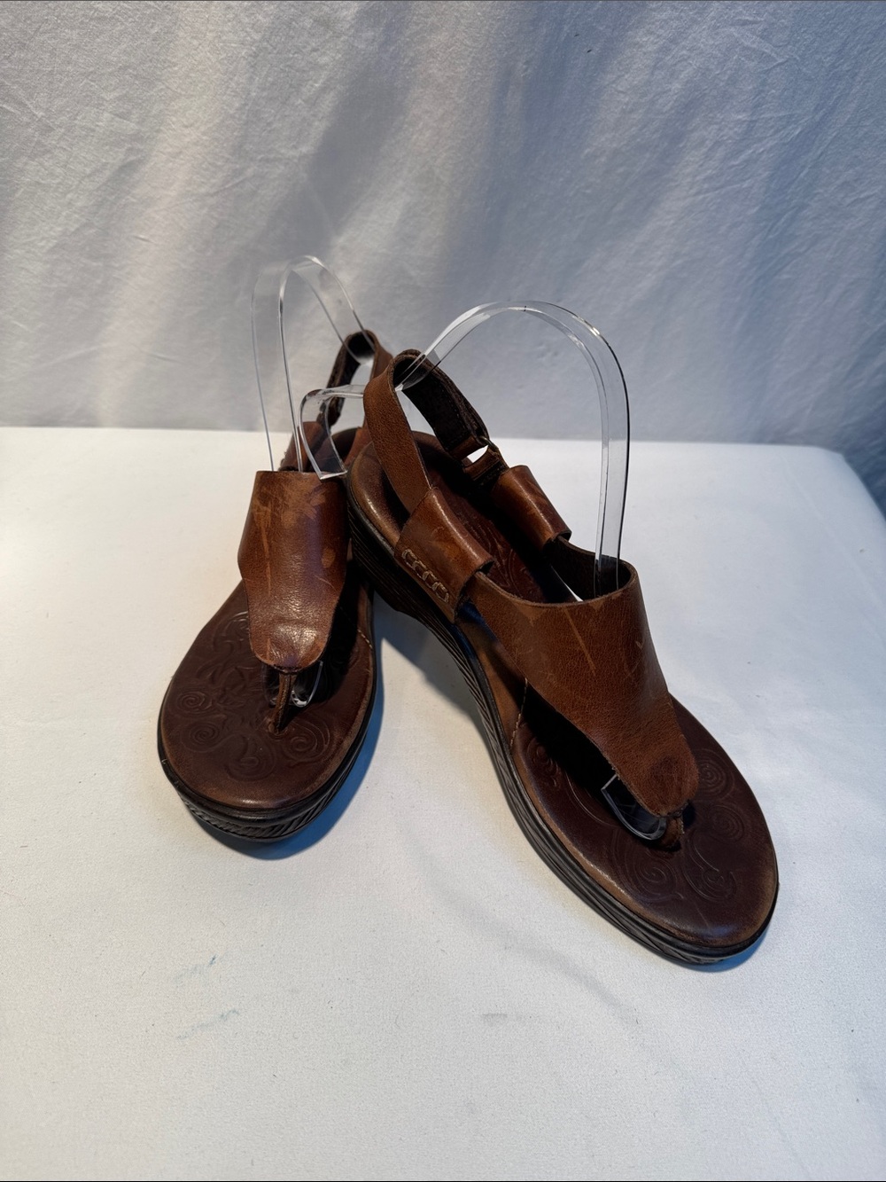 Born Women's Brown Leather Slingback Toe-Loop Sandals